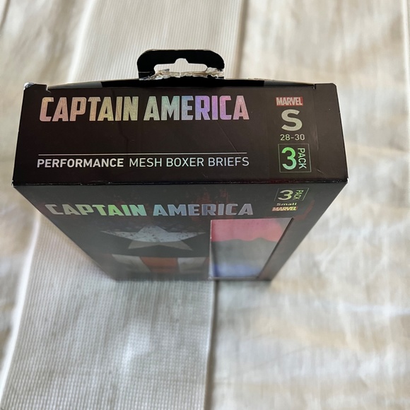 SOLD!! CAPTAIN AMERICA UNDERWEAR SIZE SMALL - Picture 3 of 7